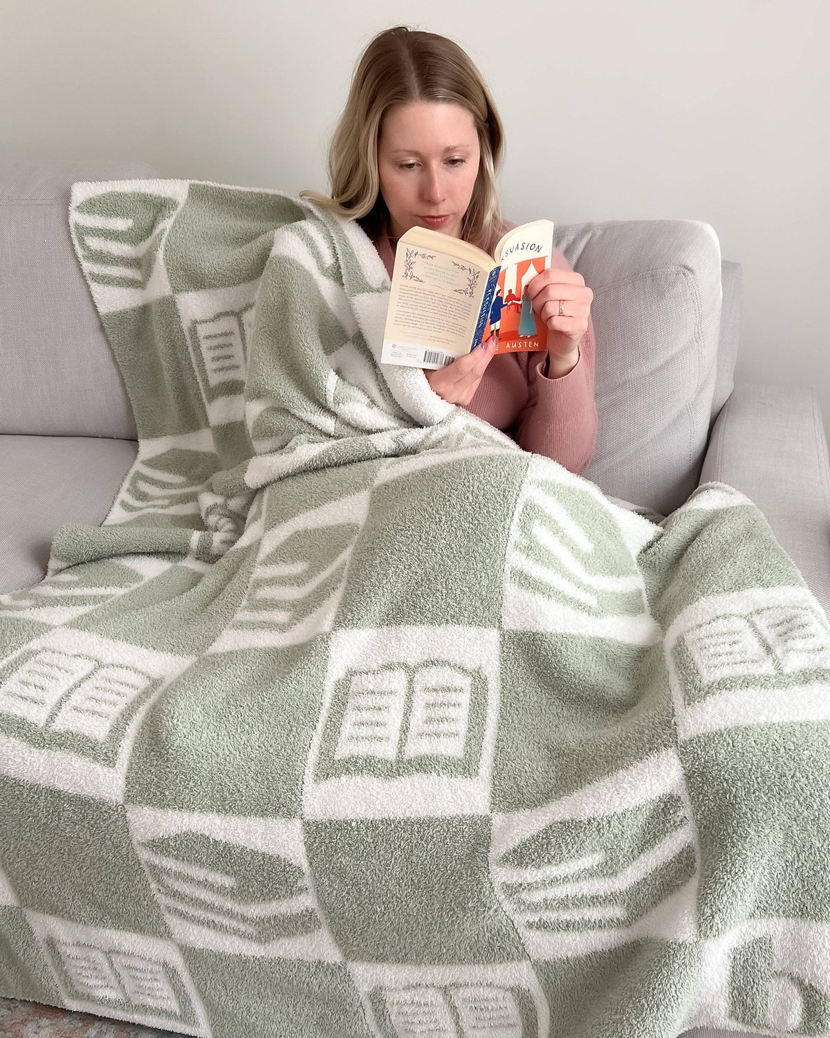 The Bookish Blanket: Light Blue