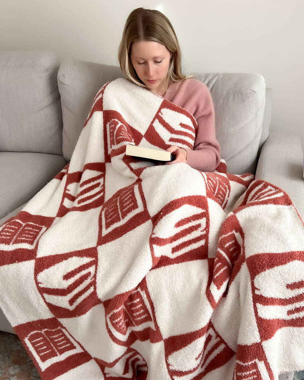 The Bookish Blanket: Light Blue