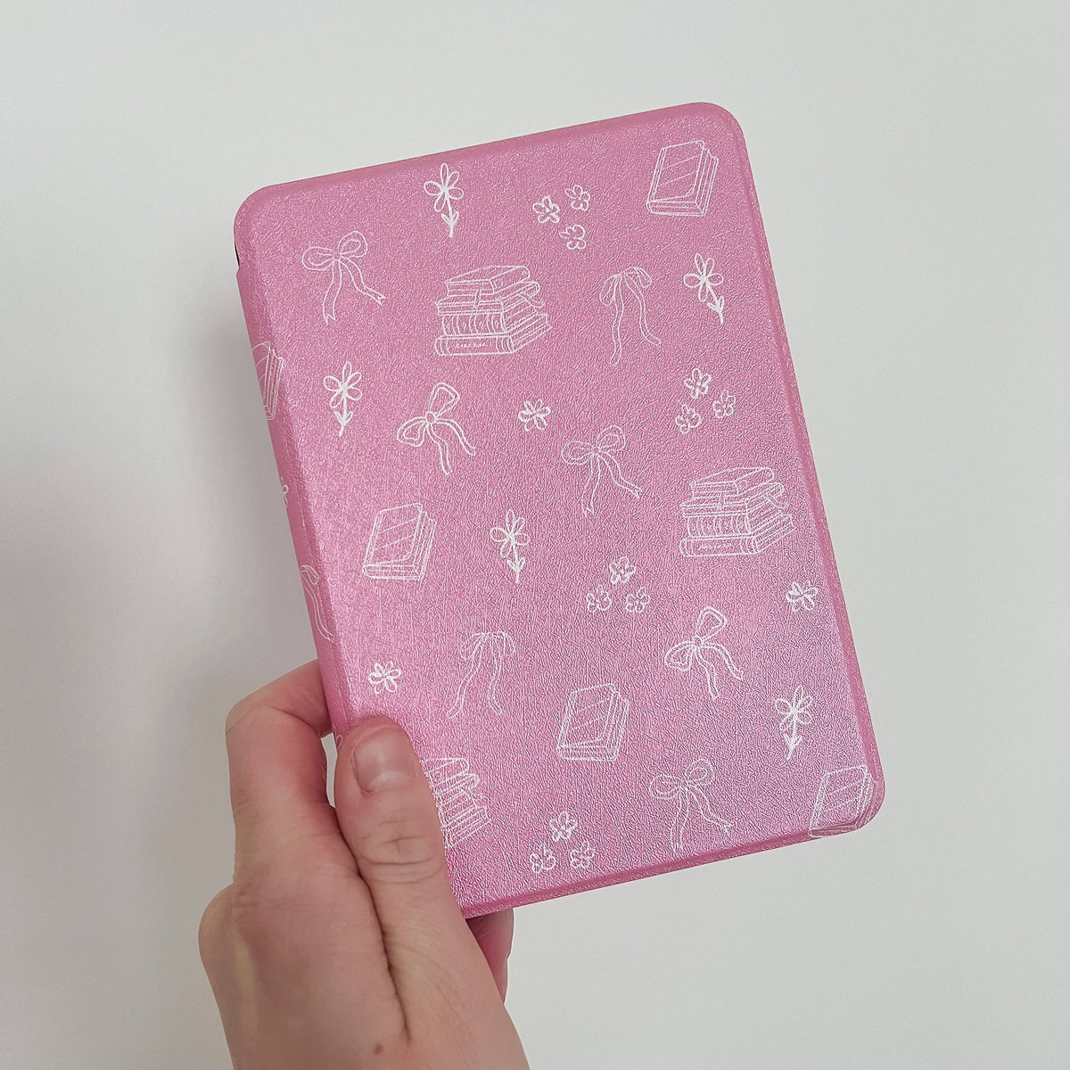 Bows, Books & Flowers Kindle Case - Pink: Double Sided Print / Colorsoft / Paperwhite 12 Gen. (2024)