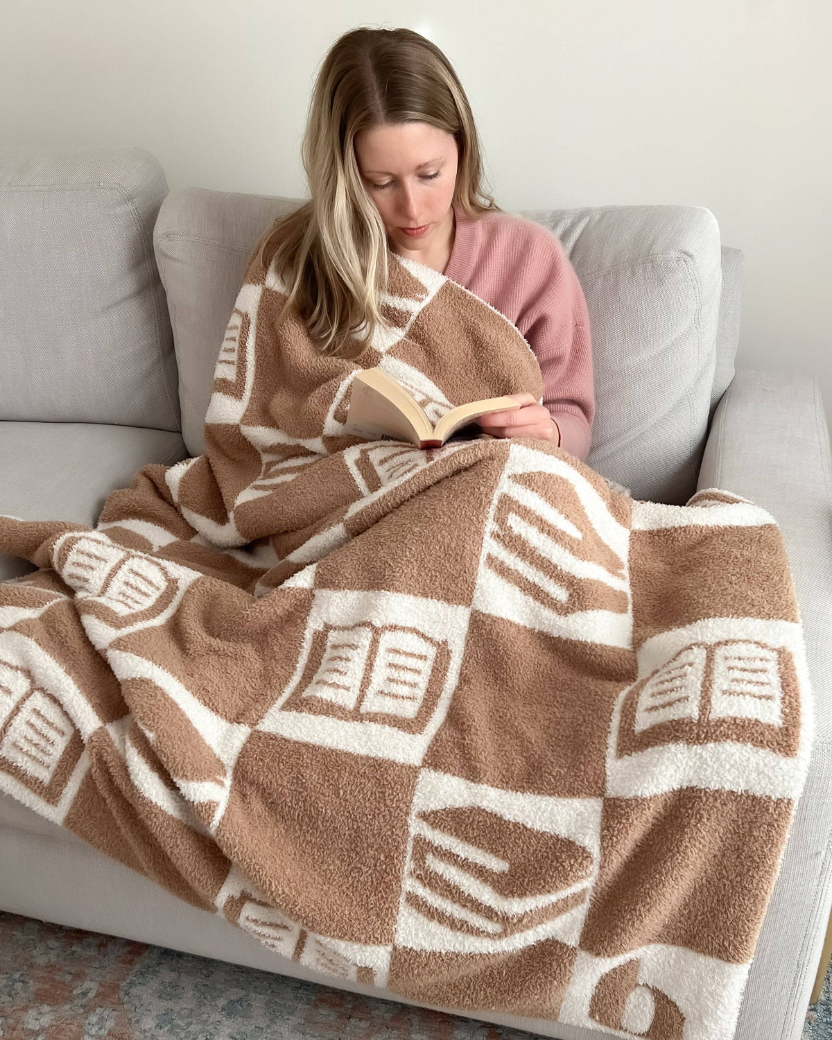 The Bookish Blanket: Light Blue