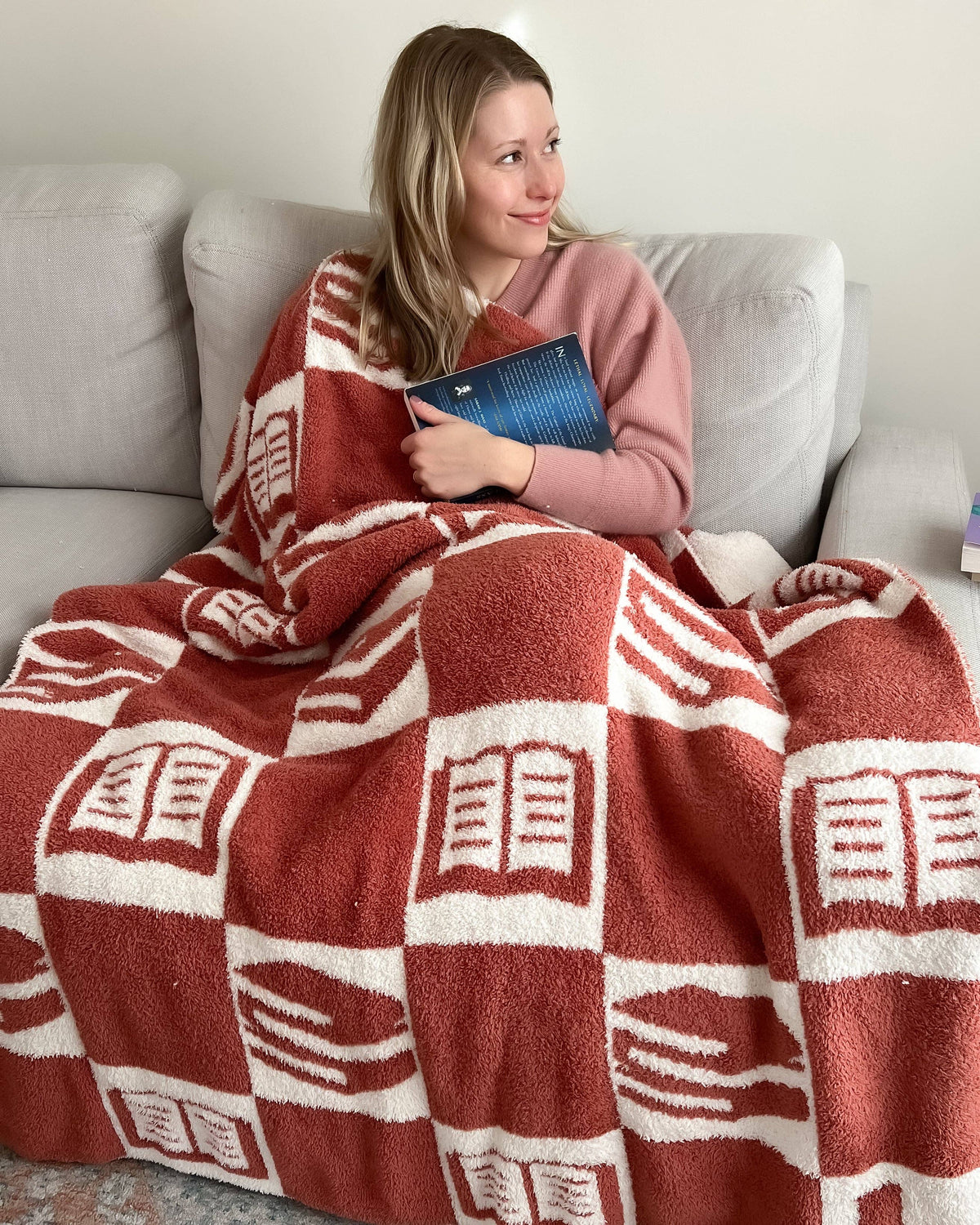 The Bookish Blanket: Light Blue