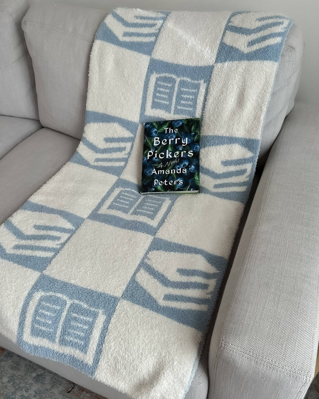 The Bookish Blanket: Light Blue