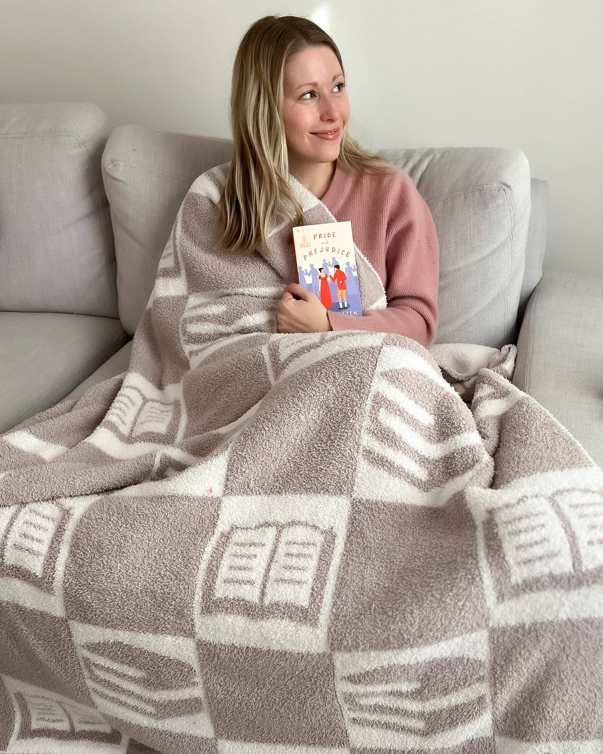 The Bookish Blanket: Light Blue