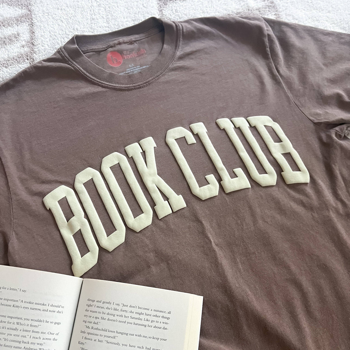 Book Club Tee: Ivory/Blue / Large