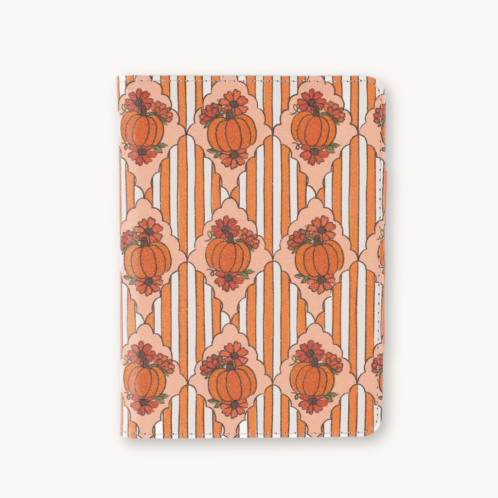 Pumpkin Stripes Kindle Case | Reading Fall & Halloween: Kindle Paperwhite (12th Generation)