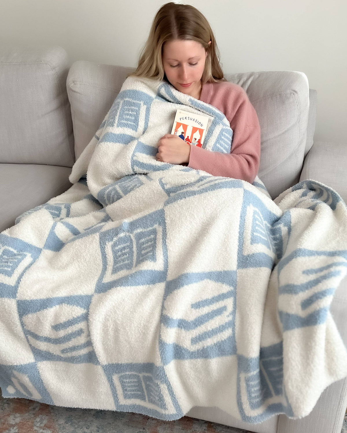 The Bookish Blanket: Light Blue